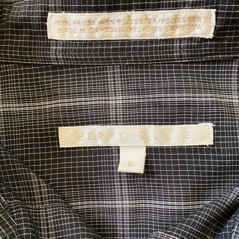 Perry - Picture 3 of 3